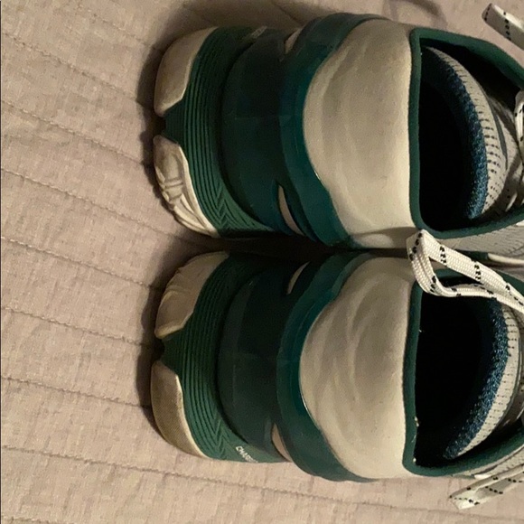 Steph curry shoes - Picture 2 of 3